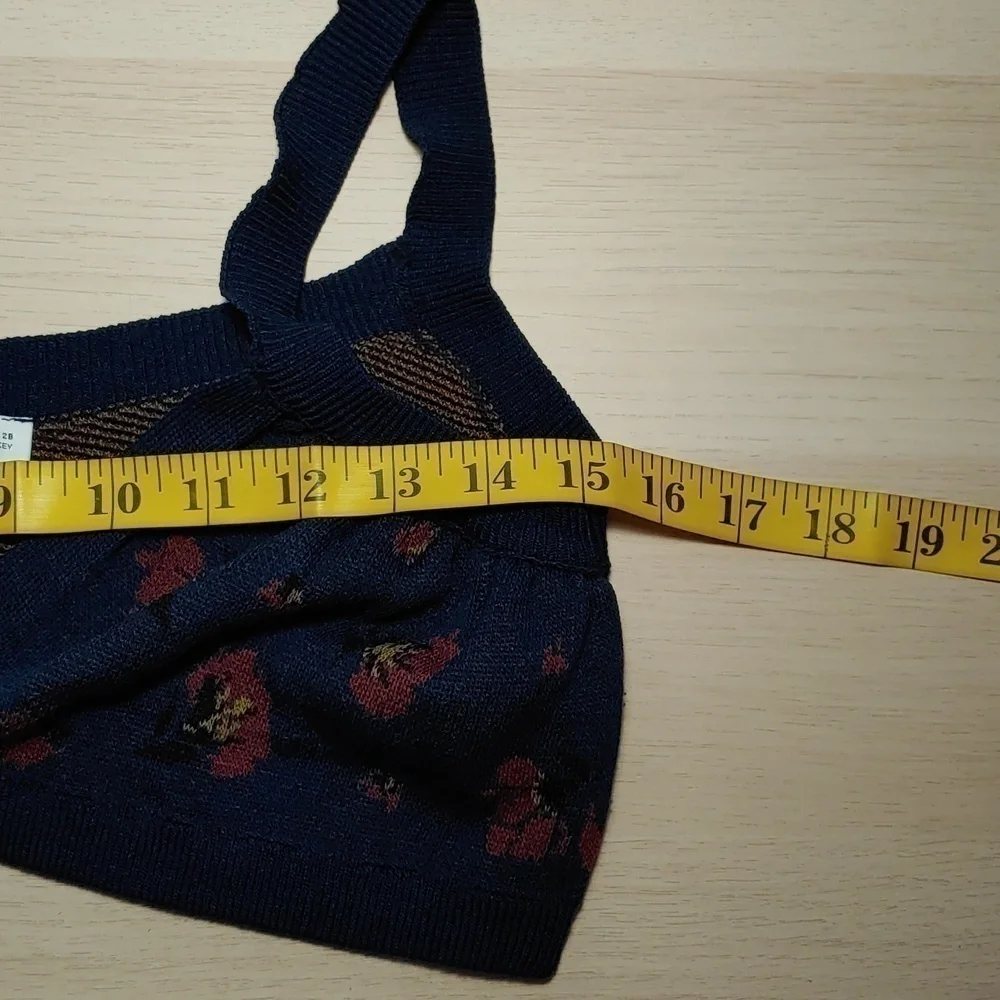 NWOT ZARA Jaquard navy floral  knit crop top - Picture 7 of 10